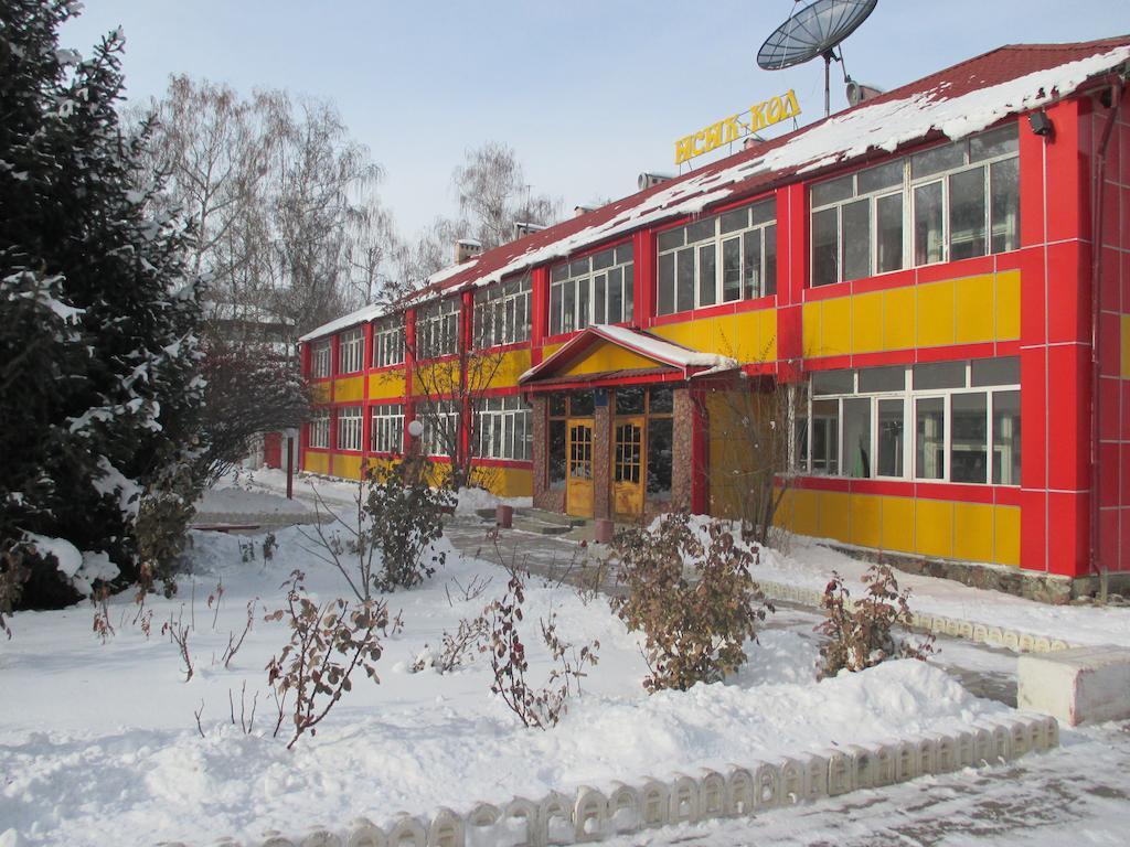 Otel Issyk-Kul Каракол Екстериор снимка