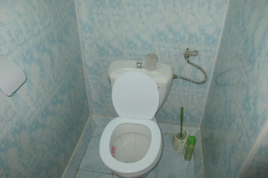 Otel Issyk-Kul Каракол Стая снимка