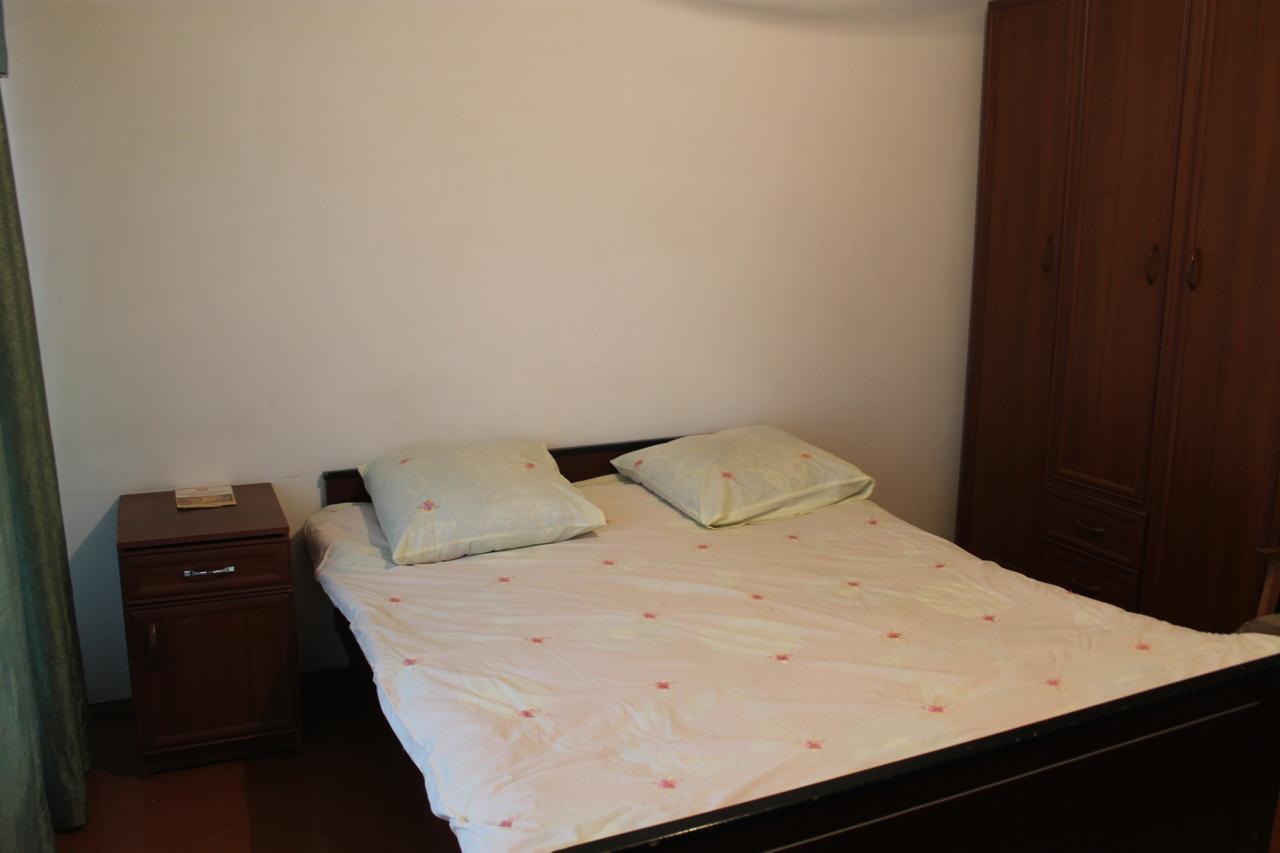 Otel Issyk-Kul Каракол Екстериор снимка